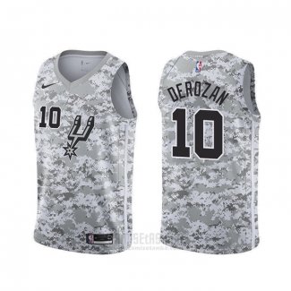 Camiseta San Antonio Spurs Demar Derozan #10 Earned Camuflaje