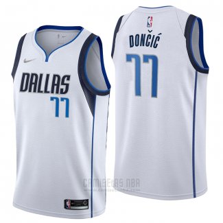 Camiseta Dallas Mavericks Luka Doncic #77 Association 2021 Blanco