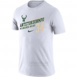 Camiseta Manga Corta Giannis Antetokounmpo Milwaukee Bucks Blanco Player Performance