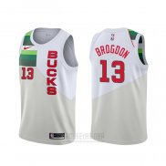 Camiseta Milwaukee Bucks Malcolm Brogdon #13 Earned Blanco