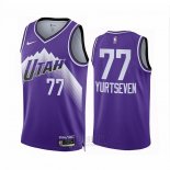 Camiseta Utah Jazz Omer Yurtseven #77 Ciudad 2023-24 Violeta