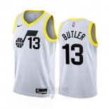 Camiseta Utah Jazz Jared Butler #13 Association 2022-23 Blanco