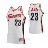 Camiseta Cleveland Cavaliers LeBron James #23 Mitchell & Ness 2003-04 Blanco