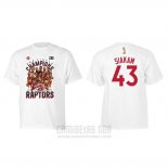 Camiseta Manga Corta Pascal Siakam Toronto Raptors 2019 NBA Finals Champions Caricature Roster Blanco