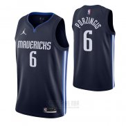 Camiseta Doncic Mavericks Kristaps Porzingis #6 Statement 2020-21 Azul